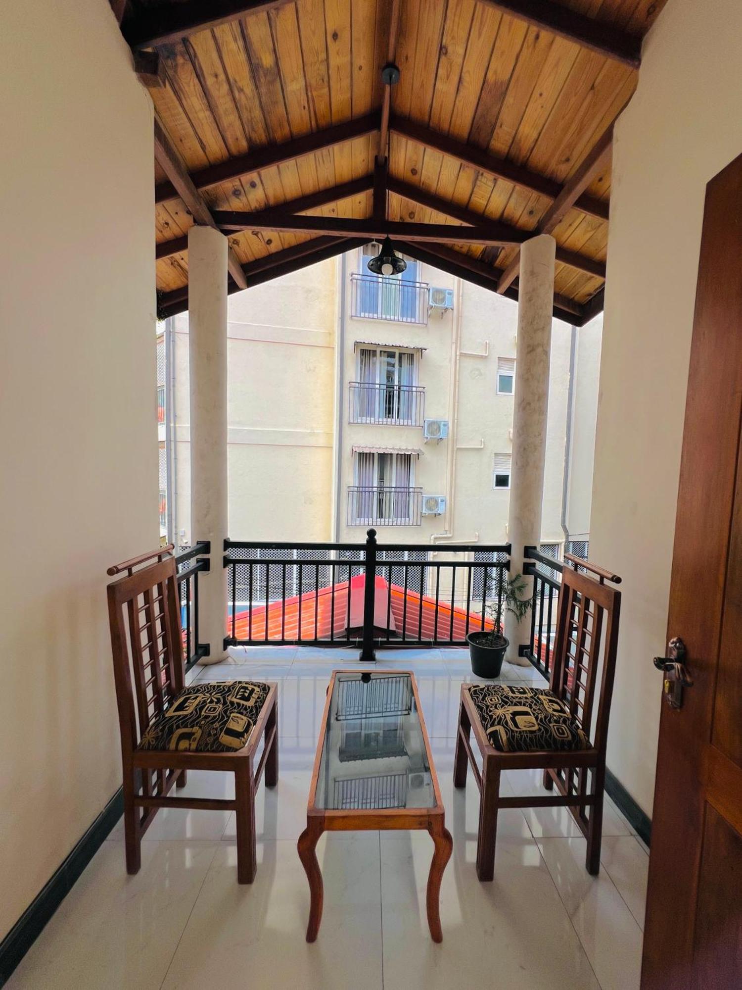 Malwaththa Mount Villa Kandy Buitenkant foto