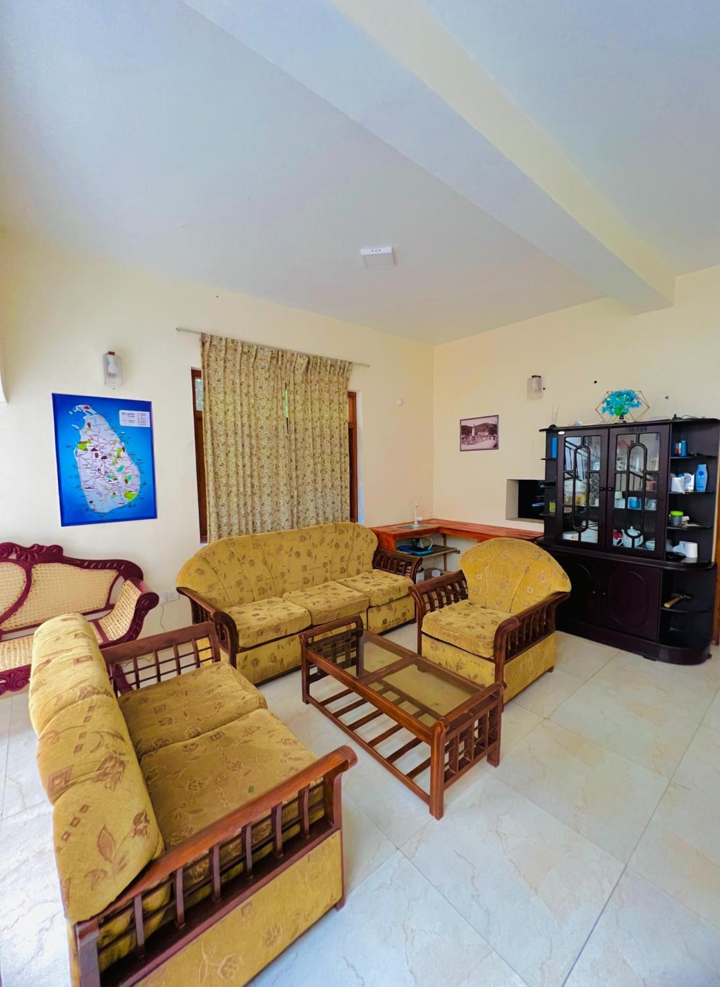 Malwaththa Mount Villa Kandy Buitenkant foto