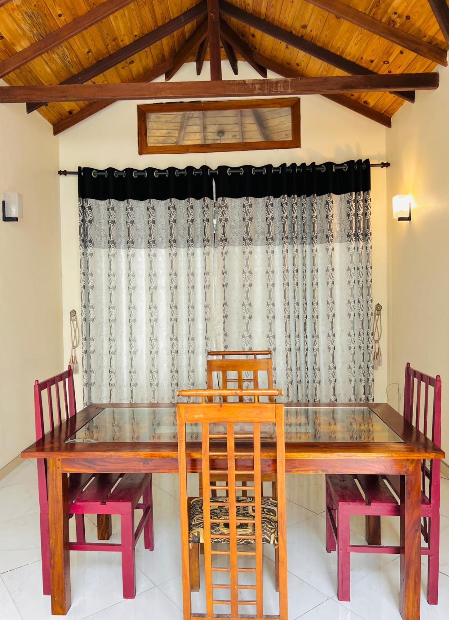 Malwaththa Mount Villa Kandy Buitenkant foto