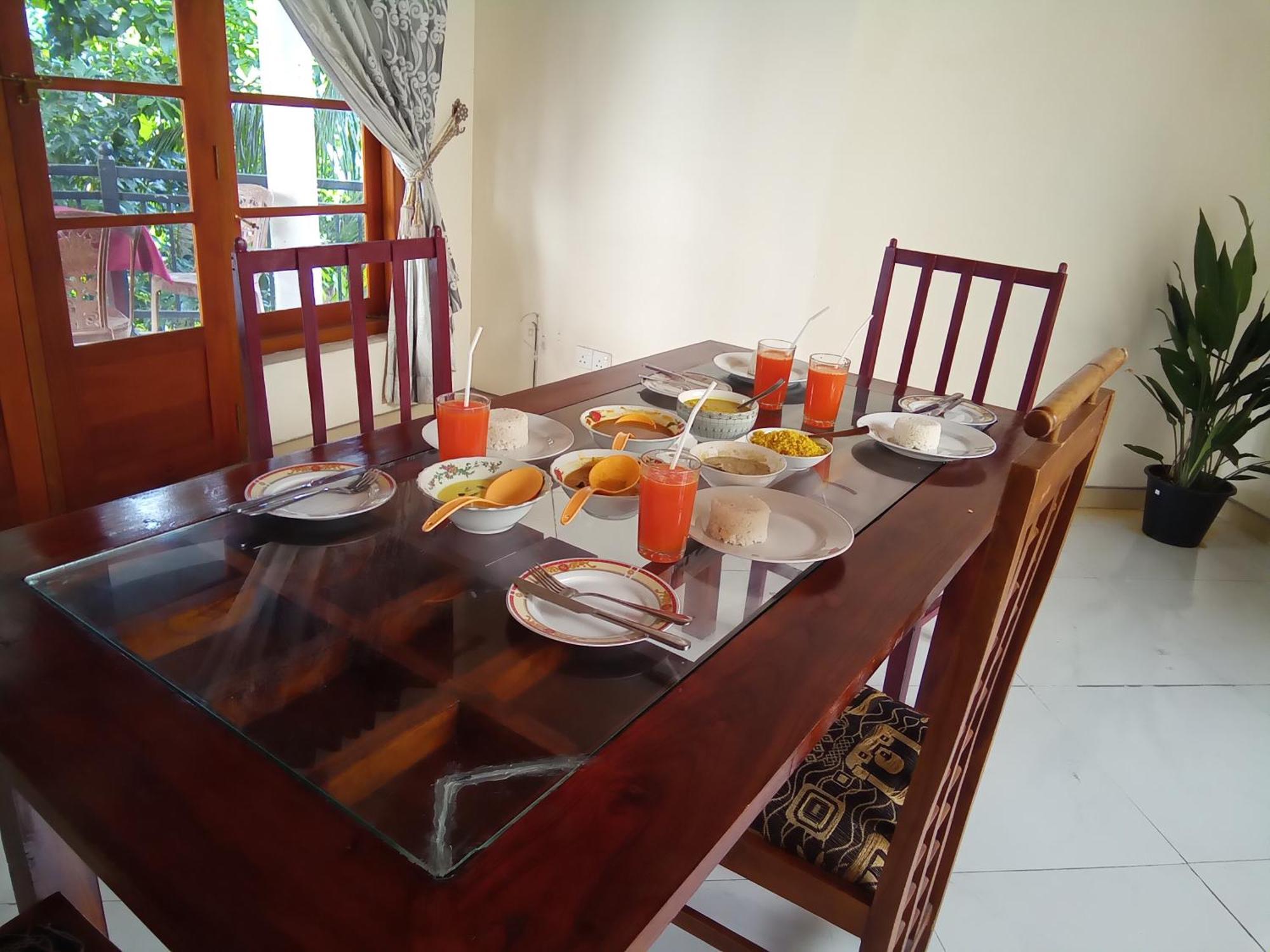 Malwaththa Mount Villa Kandy Buitenkant foto
